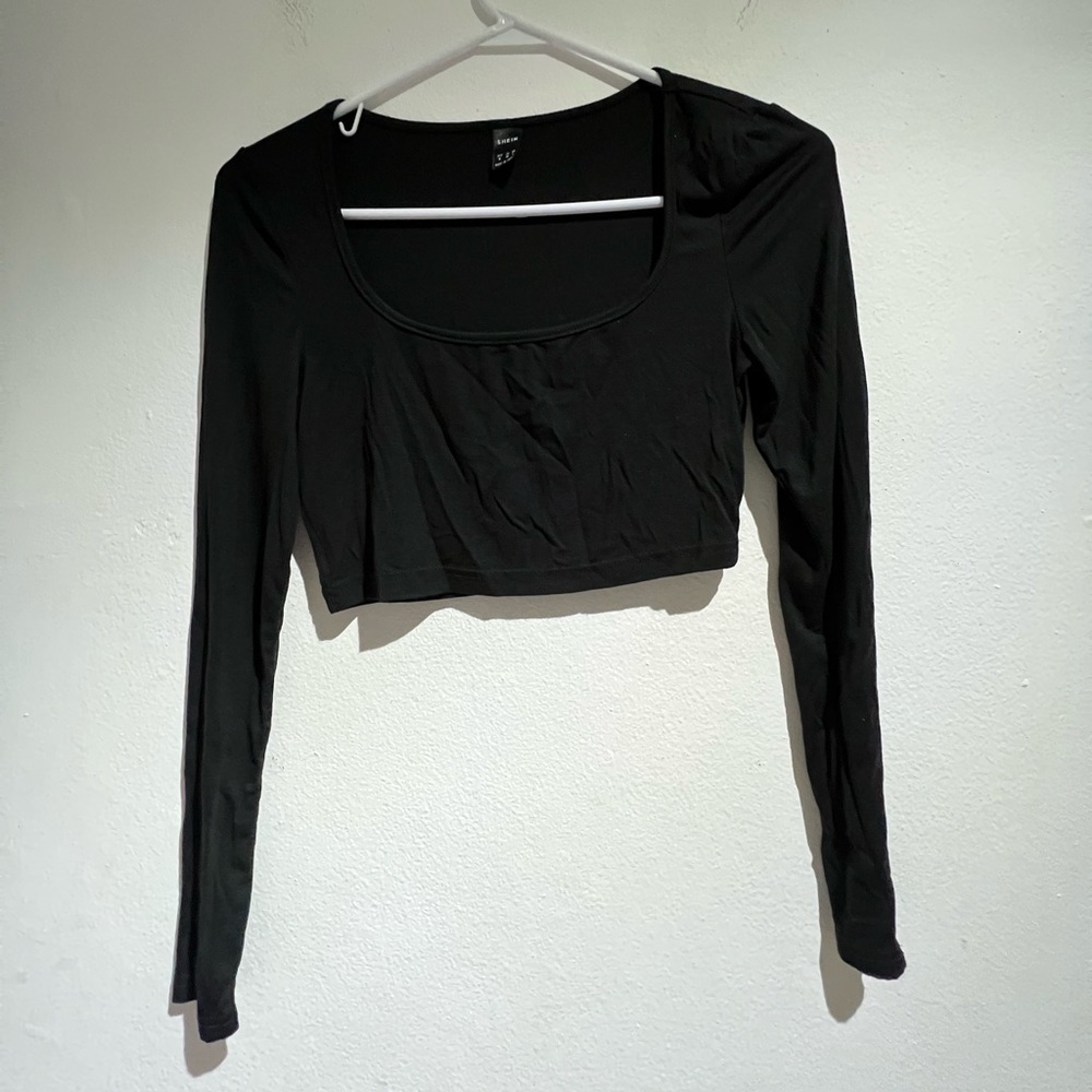 Cropped black long sleeve